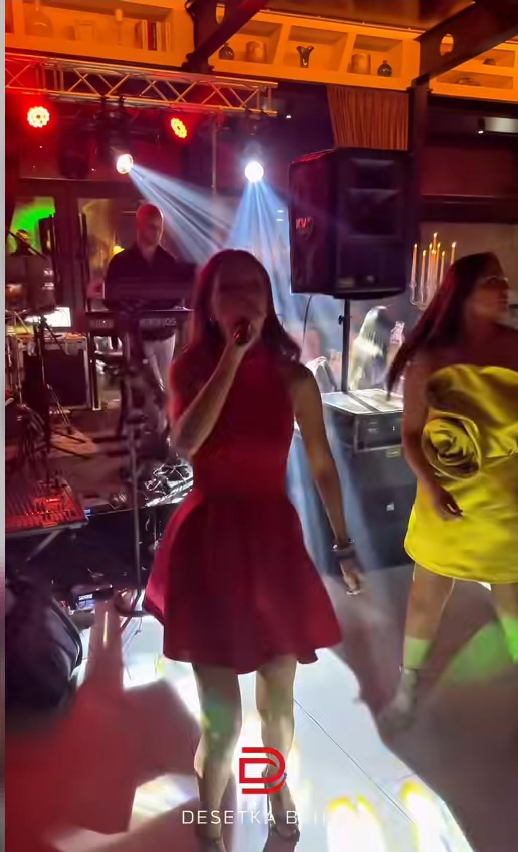 performance-club-red-dress